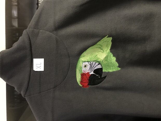 Fleecevest met ara (nr.1)