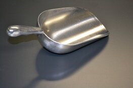 Aluminium voerschep 370 mm